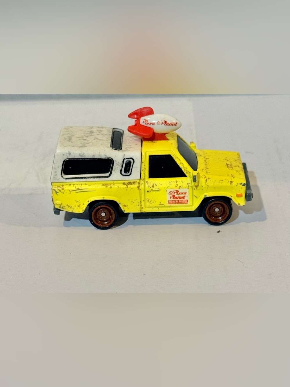 Hot Wheels Disney Pixar Toy Story Pizza Planet Loose Truck 1:64 Pre-Used